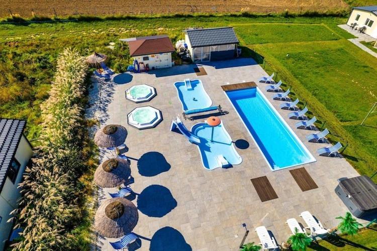 Holiday Resort, Ustronie Morskie Exterior photo